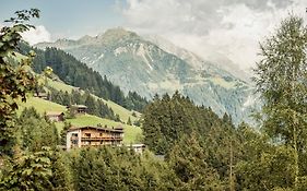 Hotel Bergkristall Zillertal - Adults Only